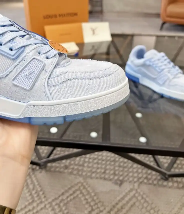 hype Louis Vuitton Sneakers