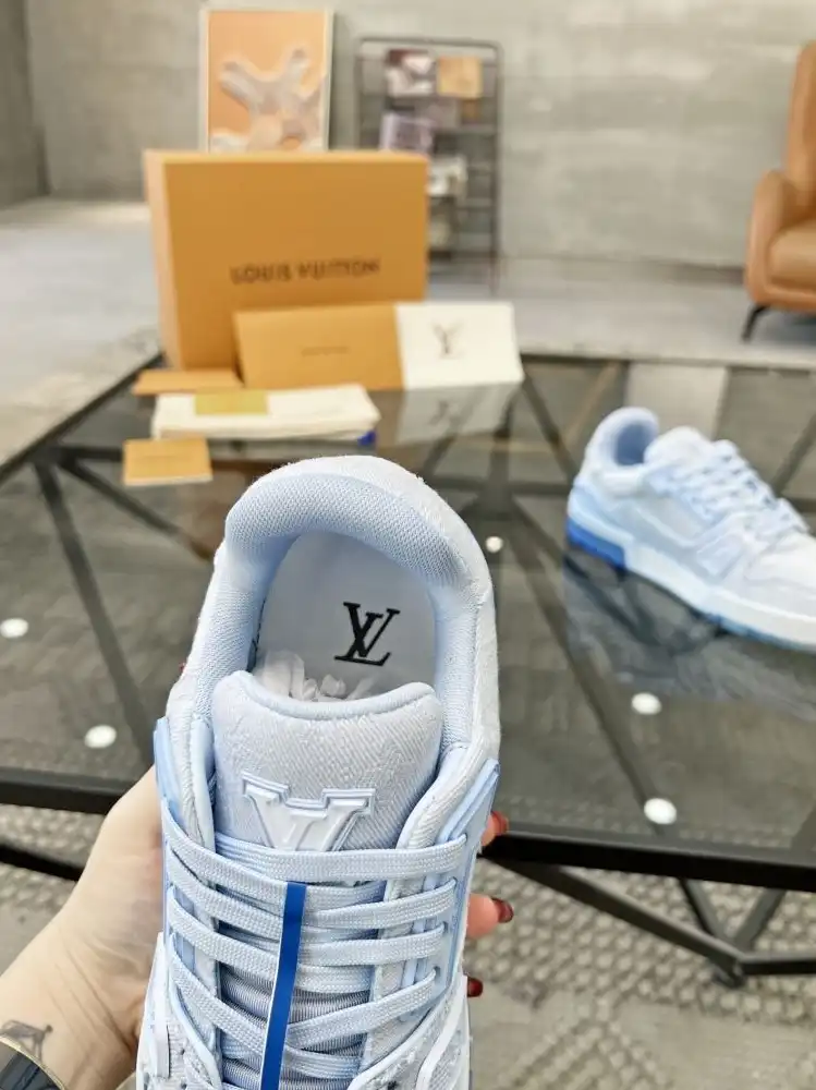 hype Louis Vuitton Sneakers