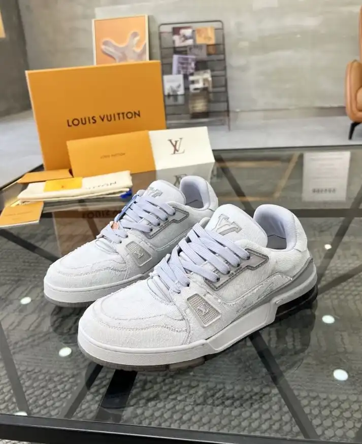 hype Louis Vuitton Sneakers