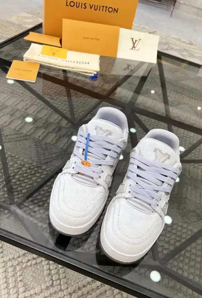 hype Louis Vuitton Sneakers