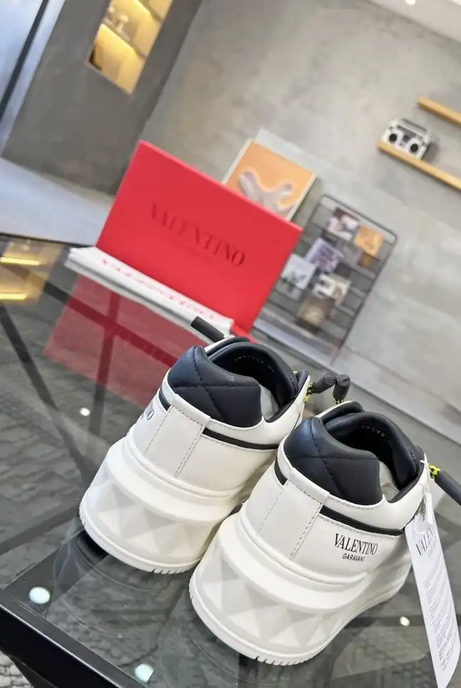 hype Valentino Casual Shoes