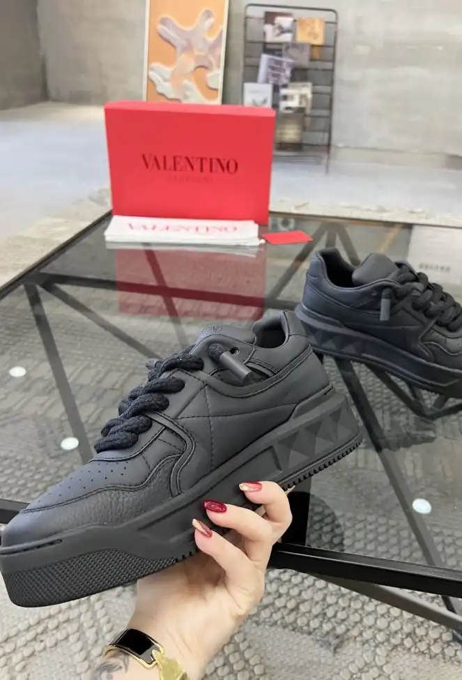 hype Valentino Casual Shoes