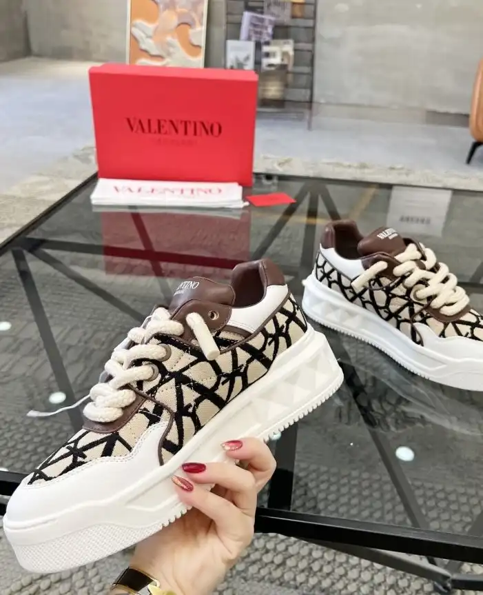 hype Valentino Casual Shoes