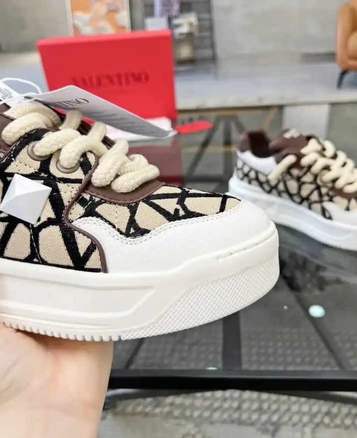 hype Valentino Casual Shoes