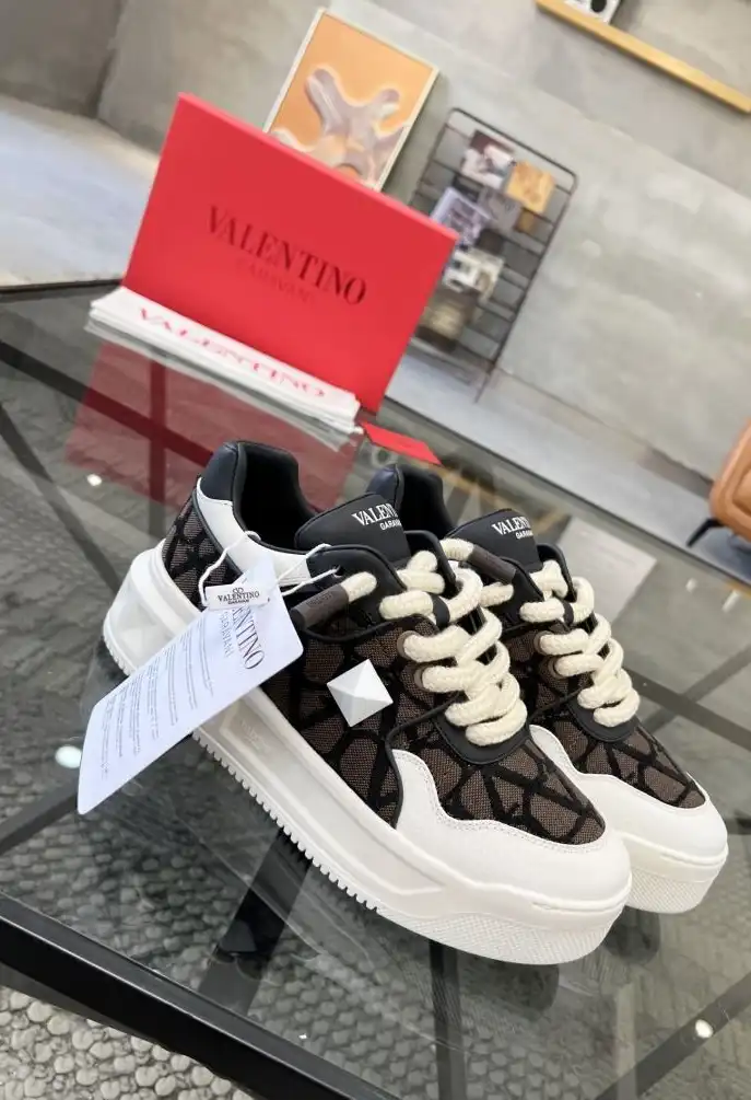 hype Valentino Casual Shoes