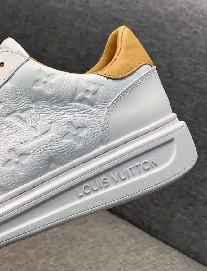 hype Louis Vuitton Sneakers