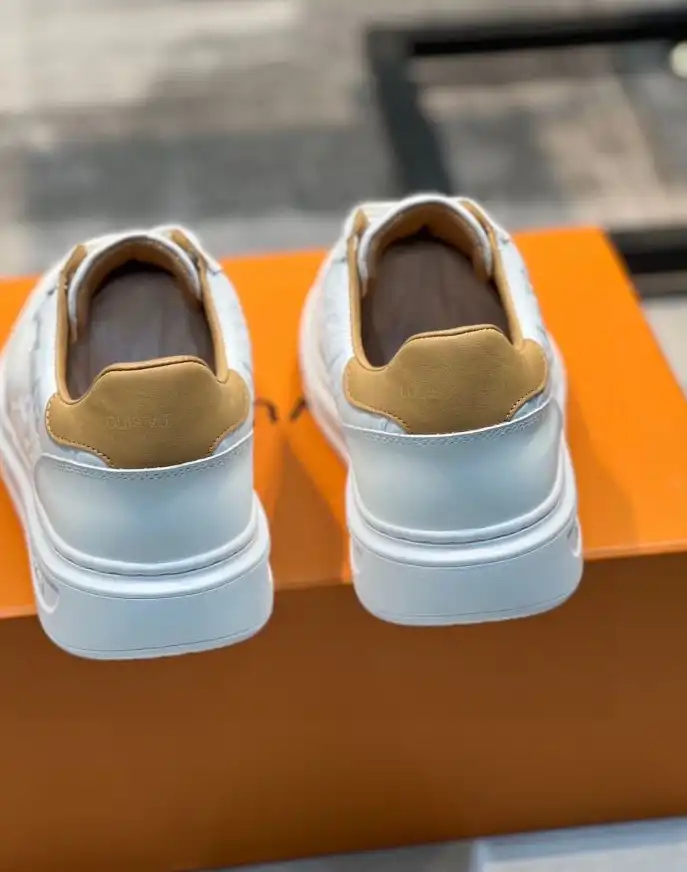 hype Louis Vuitton Sneakers