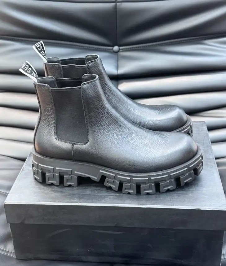 hype Givenchy Boots