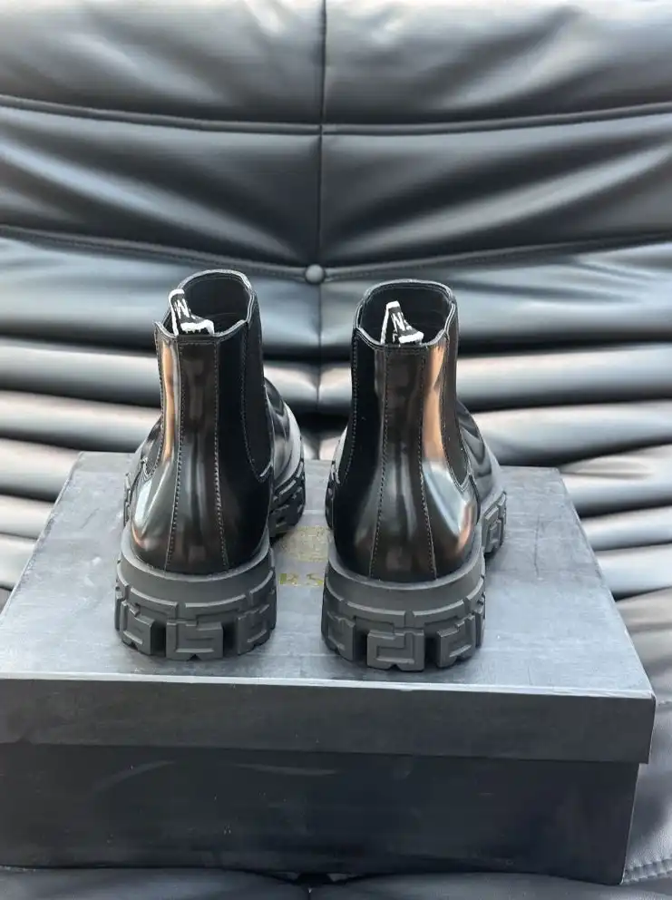 hype Givenchy Boots