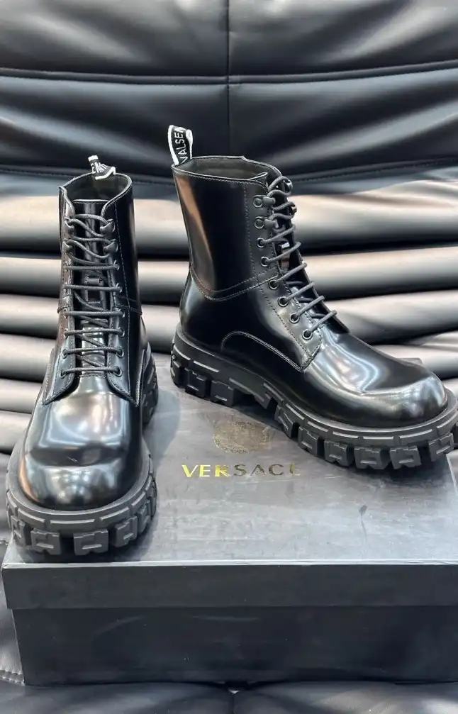 hype Givenchy Boots