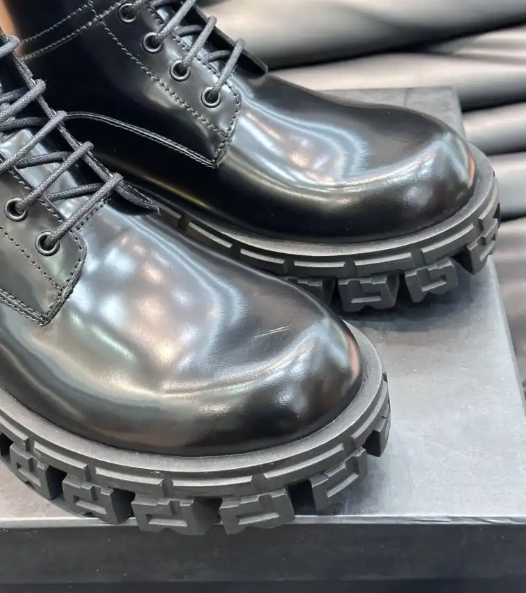 hype Givenchy Boots