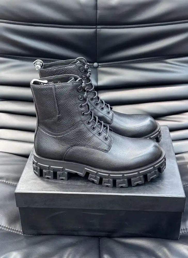 hype Givenchy Boots