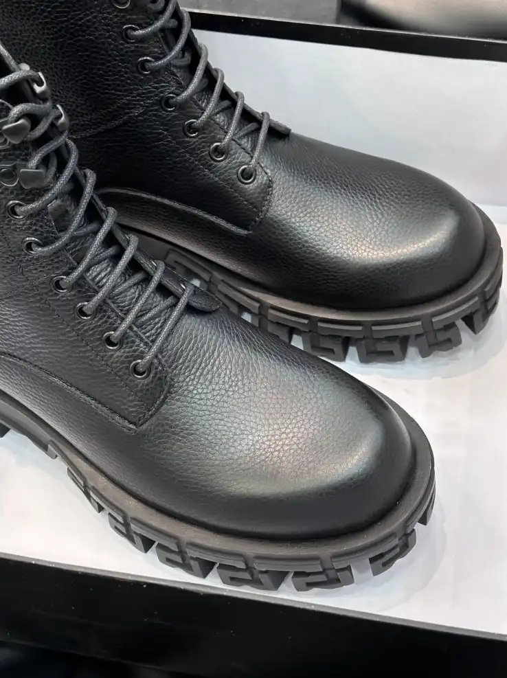 hype Givenchy Boots