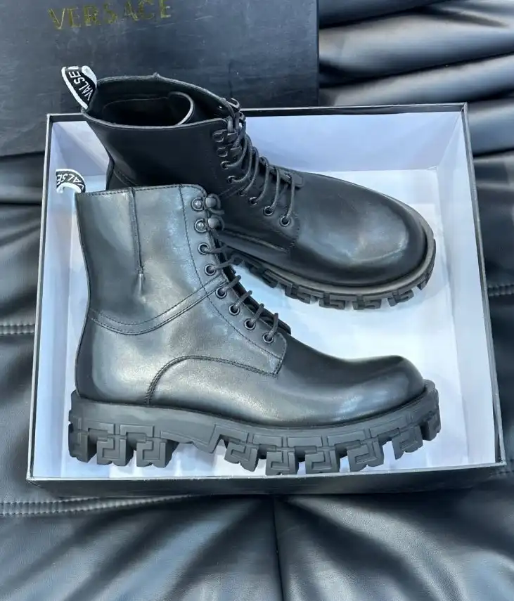 hype Givenchy Boots