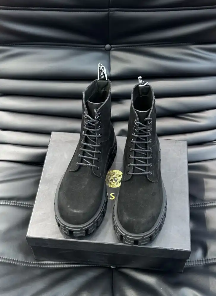 hype Givenchy Boots