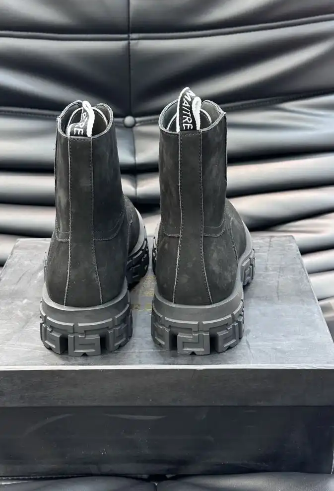 hype Givenchy Boots