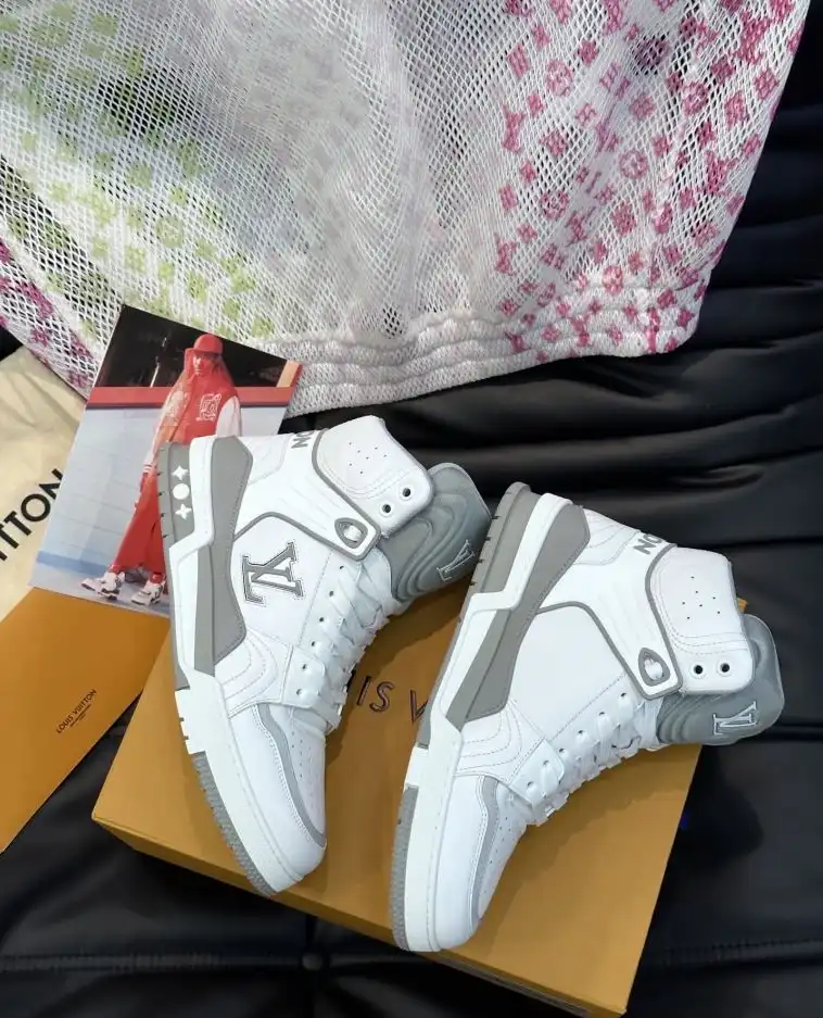 hype Louis Vuitton Sneakers