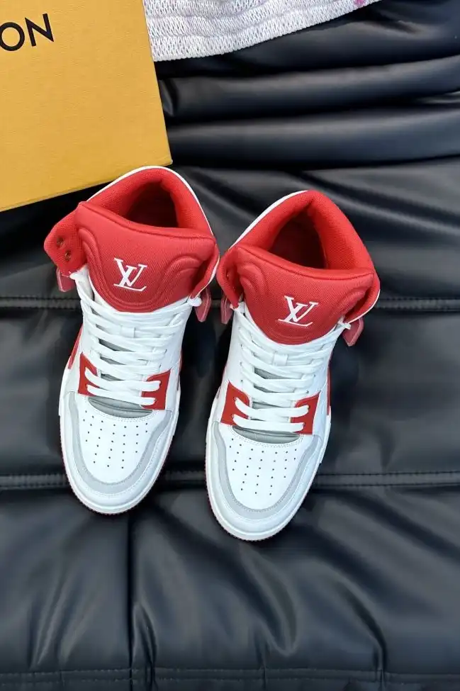 hype Louis Vuitton Sneakers