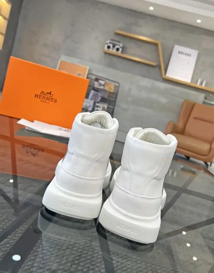 hype Hermes Casual Shoes