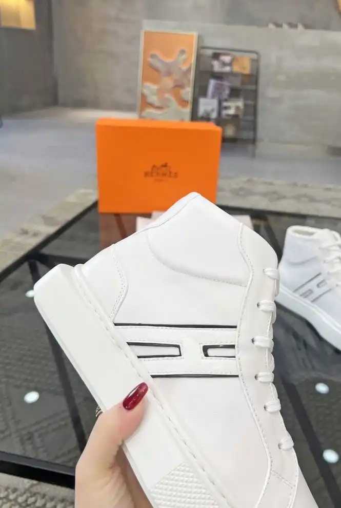 hype Hermes Casual Shoes