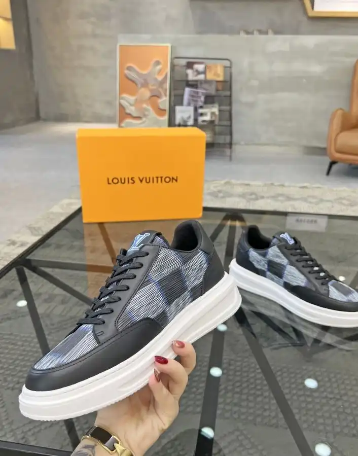 hype Louis Vuitton Sneakers