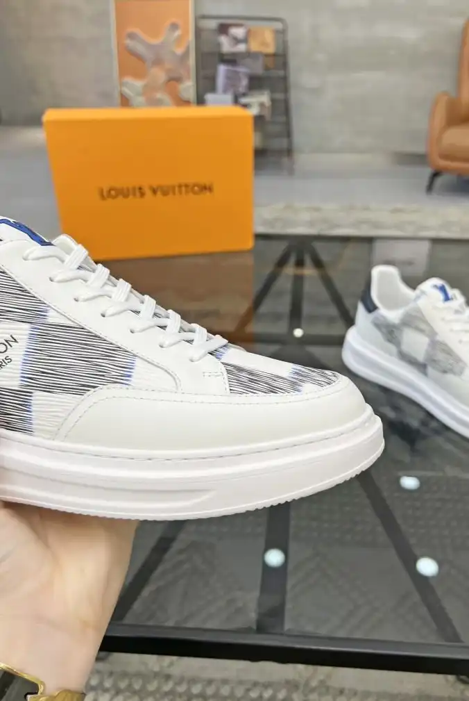 hype Louis Vuitton Sneakers