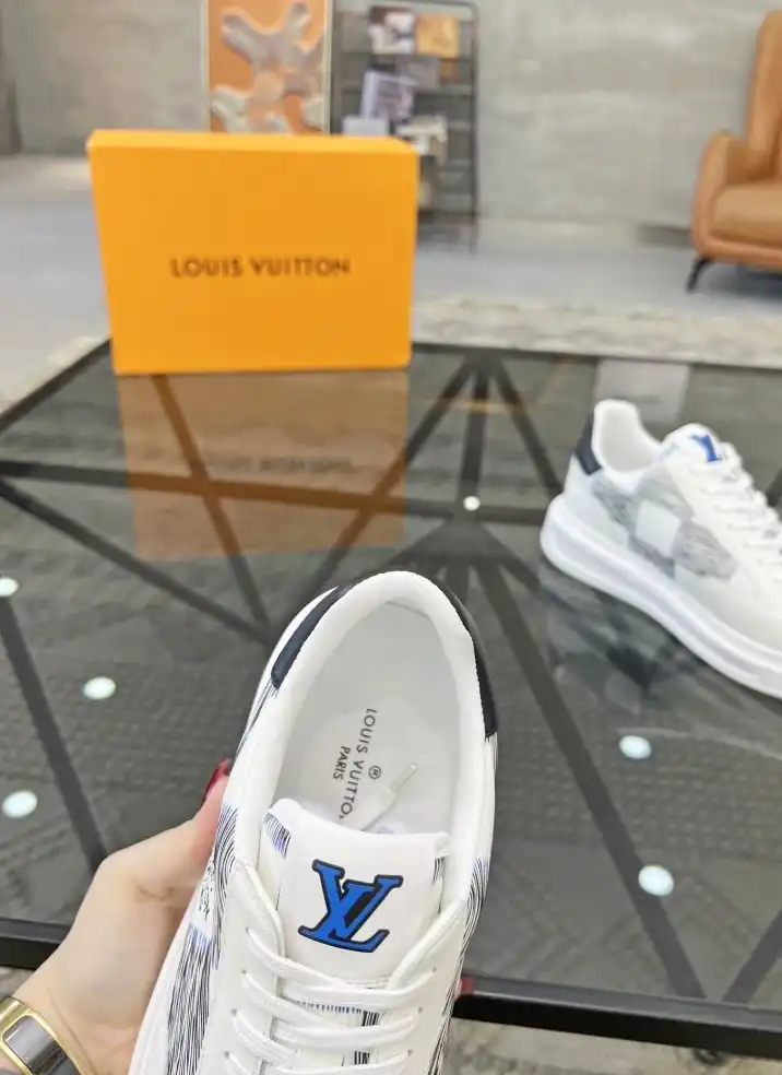 hype Louis Vuitton Sneakers