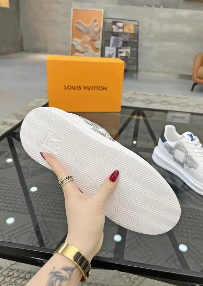 hype Louis Vuitton Sneakers