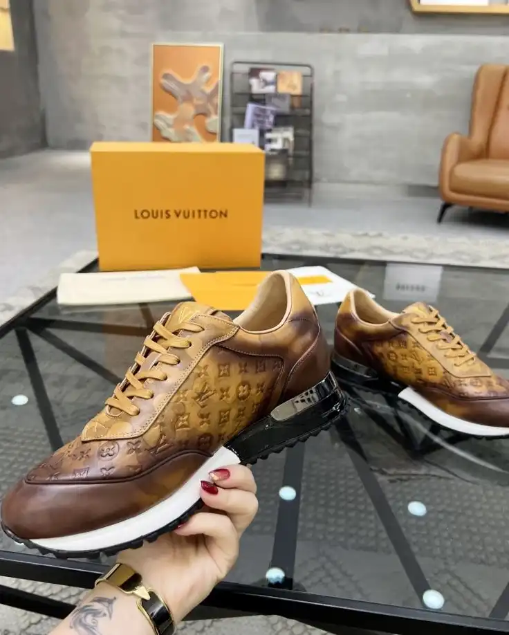 hype Louis Vuitton Sneakers