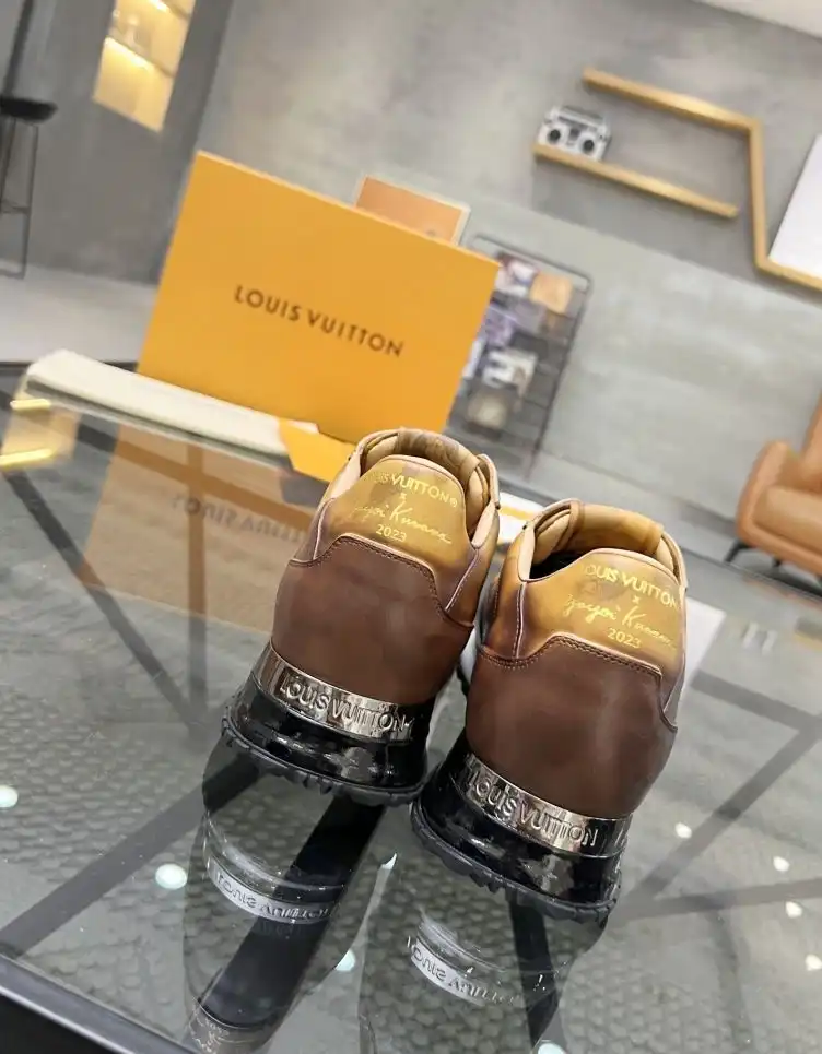 hype Louis Vuitton Sneakers