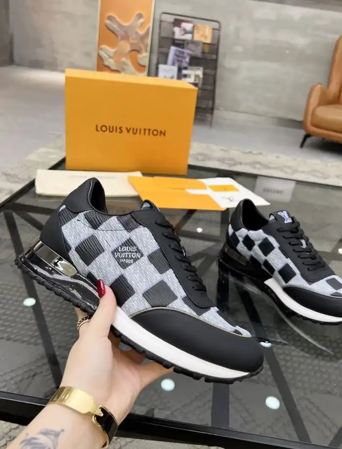 hype Louis Vuitton Sneakers