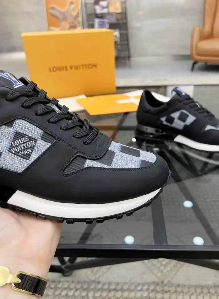 hype Louis Vuitton Sneakers