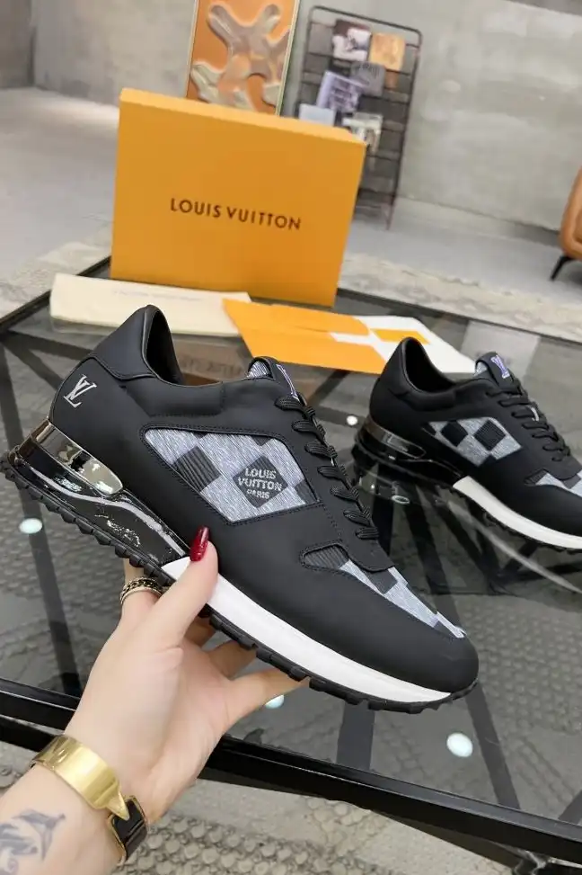 hype Louis Vuitton Sneakers