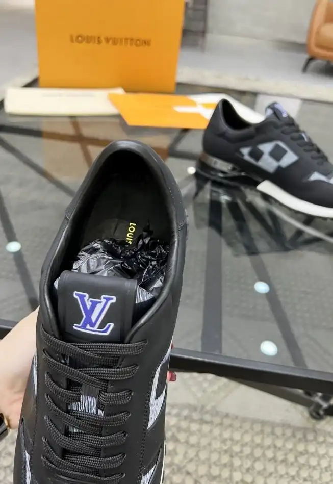 hype Louis Vuitton Sneakers