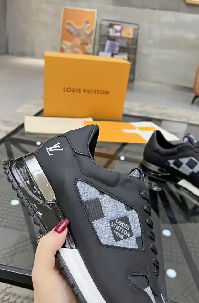 hype Louis Vuitton Sneakers