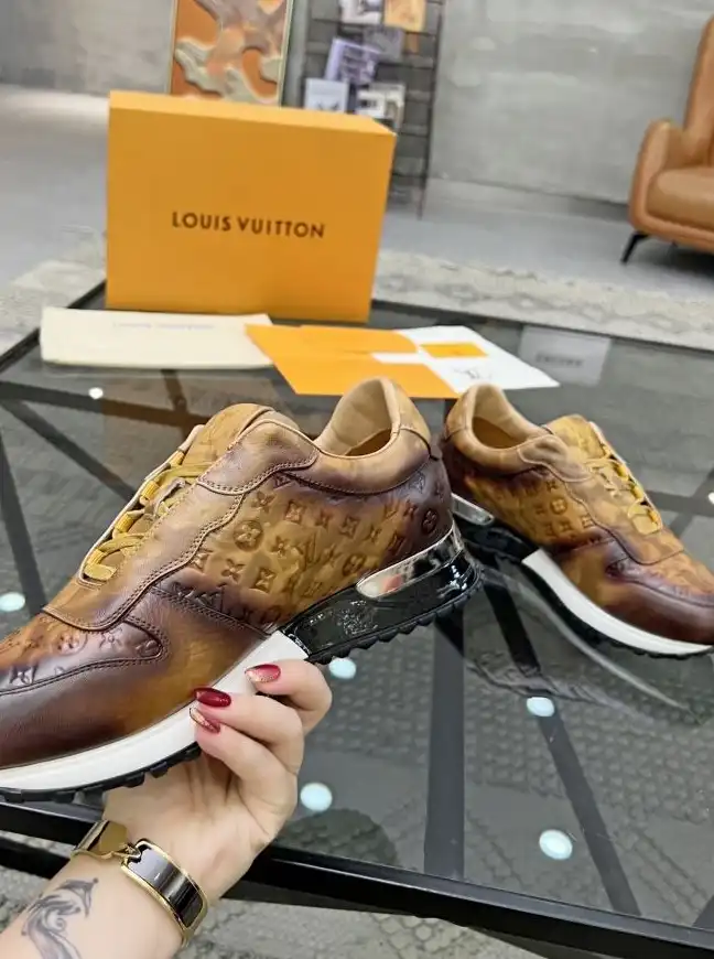 hype Louis Vuitton Sneakers