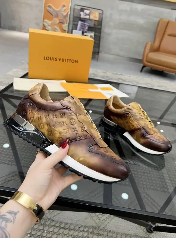 hype Louis Vuitton Sneakers