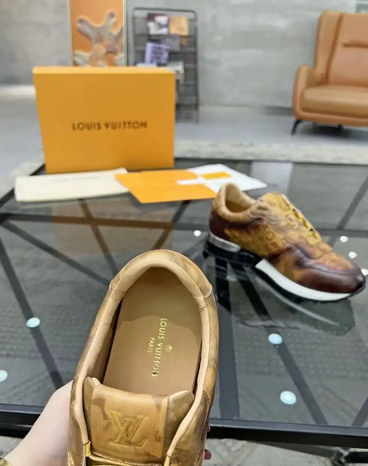 hype Louis Vuitton Sneakers