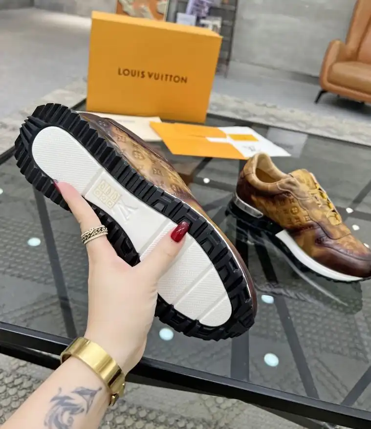 hype Louis Vuitton Sneakers