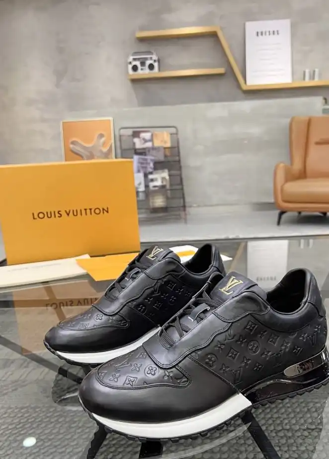 hype Louis Vuitton Sneakers