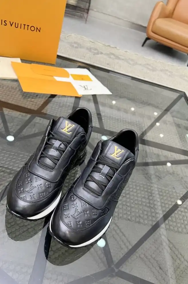 hype Louis Vuitton Sneakers