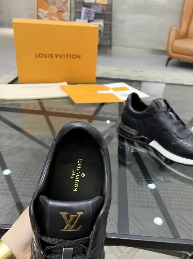 hype Louis Vuitton Sneakers