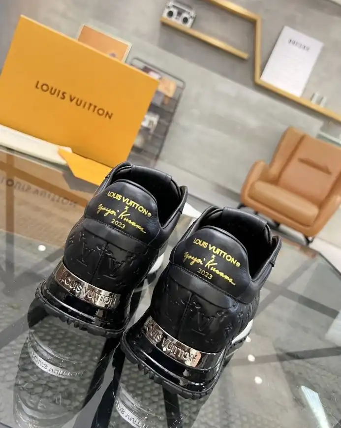 hype Louis Vuitton Sneakers