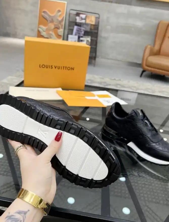 hype Louis Vuitton Sneakers