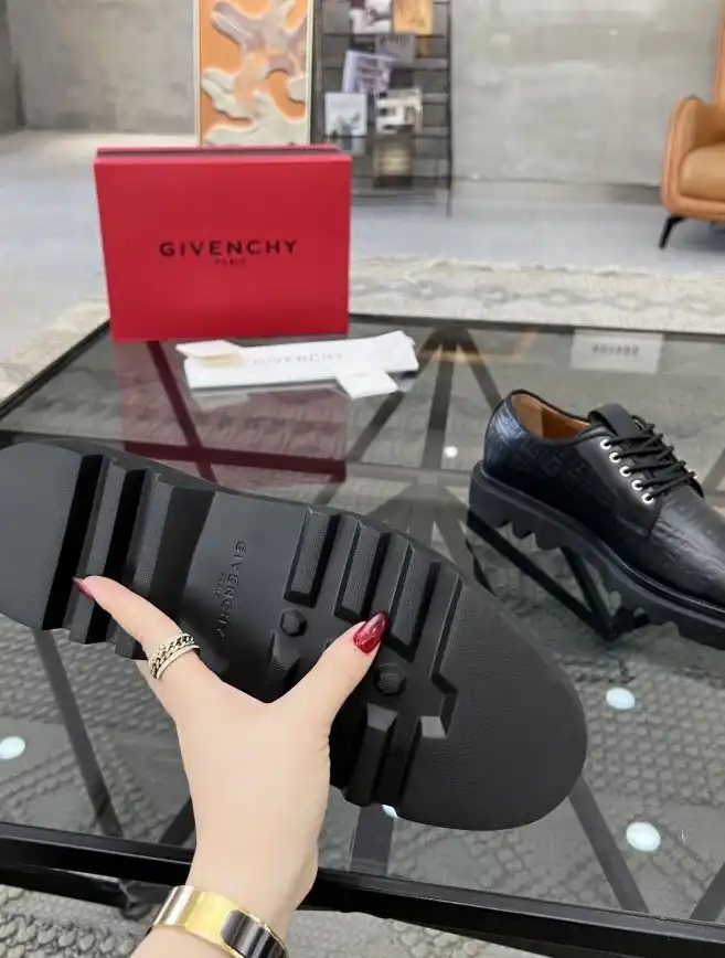 hype Givenchy Leather Shoes