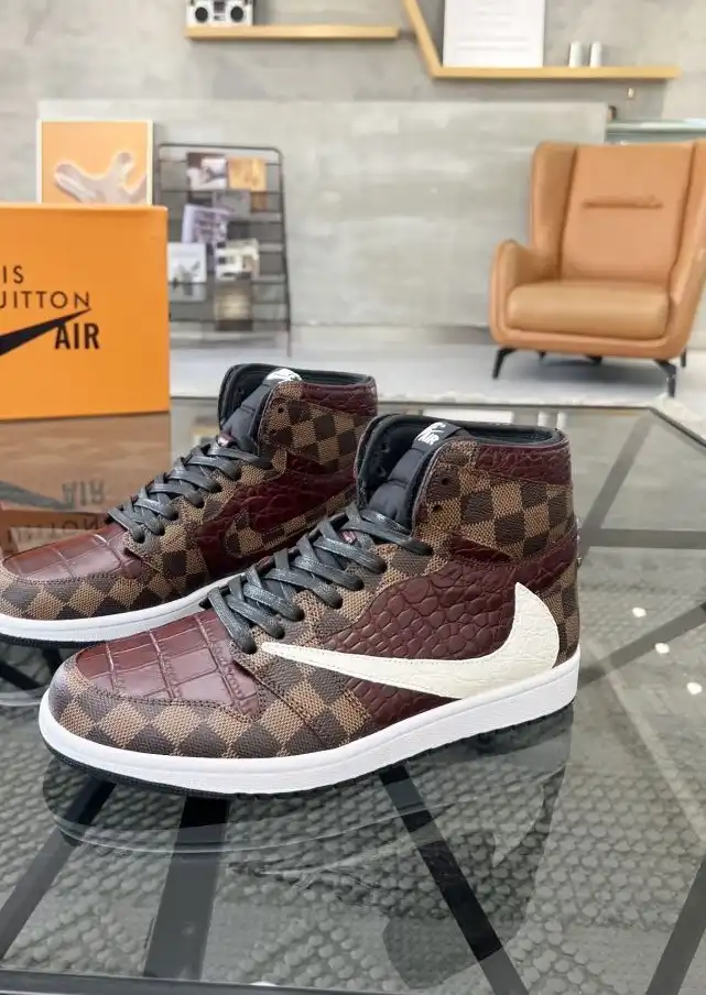 hype Louis Vuitton Sneakers