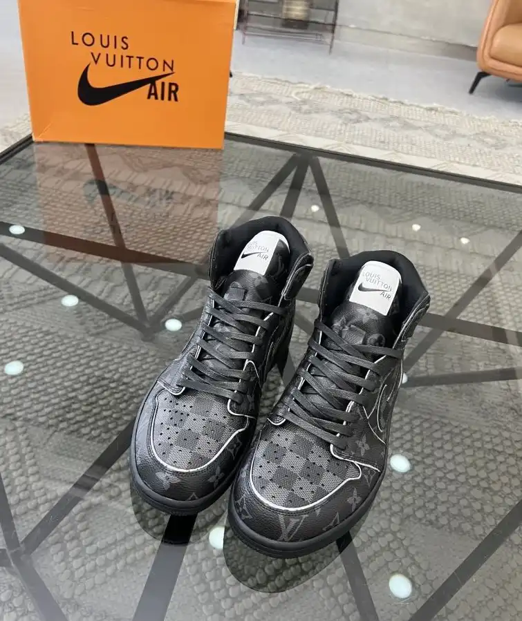 hype Louis Vuitton Sneakers