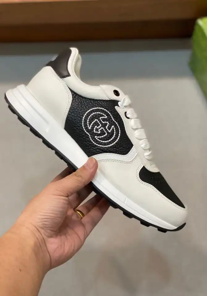 hype Gucci Sneakers