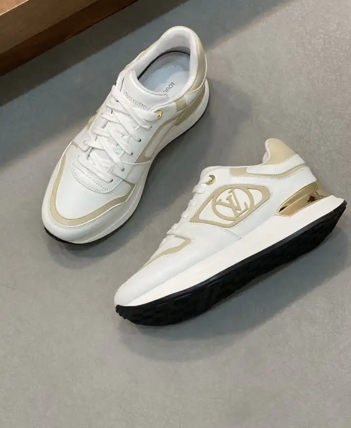 hype Louis Vuitton Sneakers