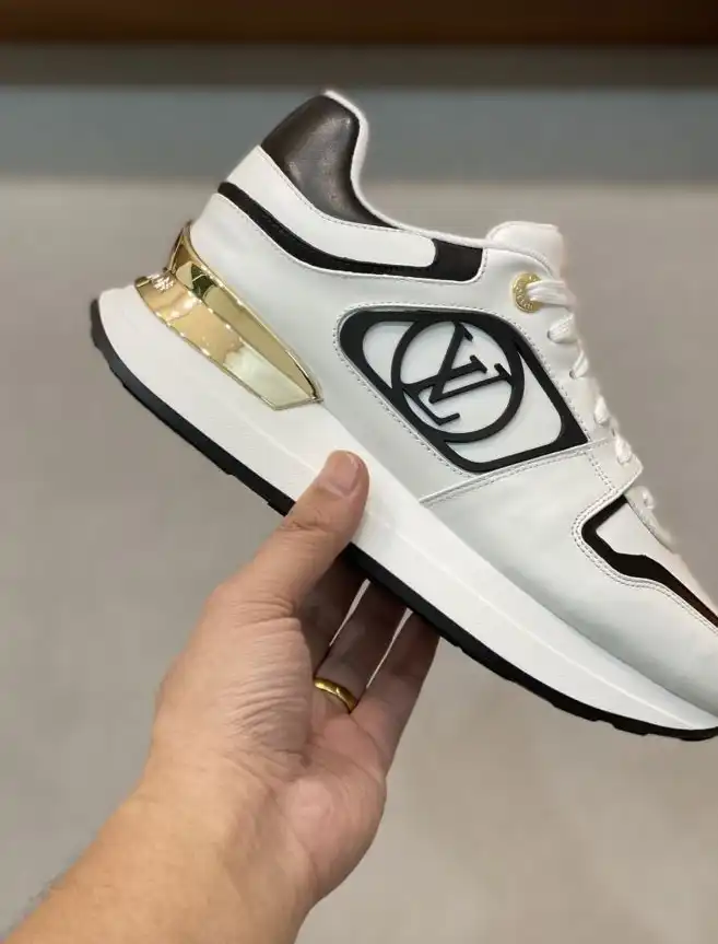 hype Louis Vuitton Sneakers